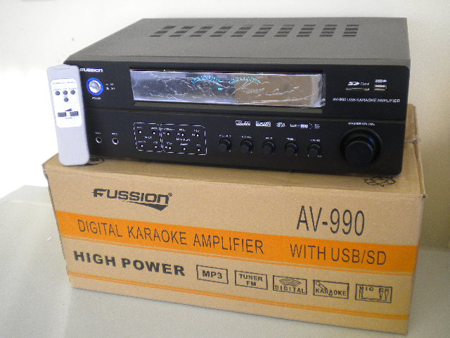 AV-990